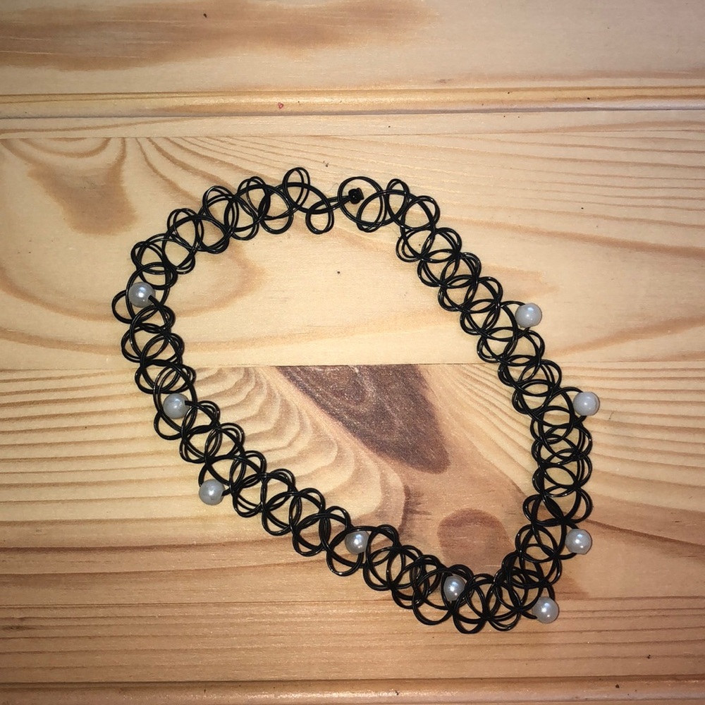 black choker